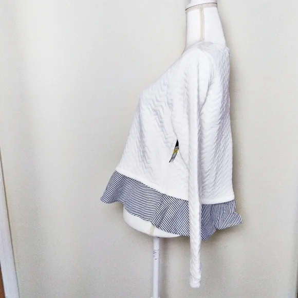 Crown & Ivy Quilted Layered Look Sweatshirt Top - Picture 4 of 8